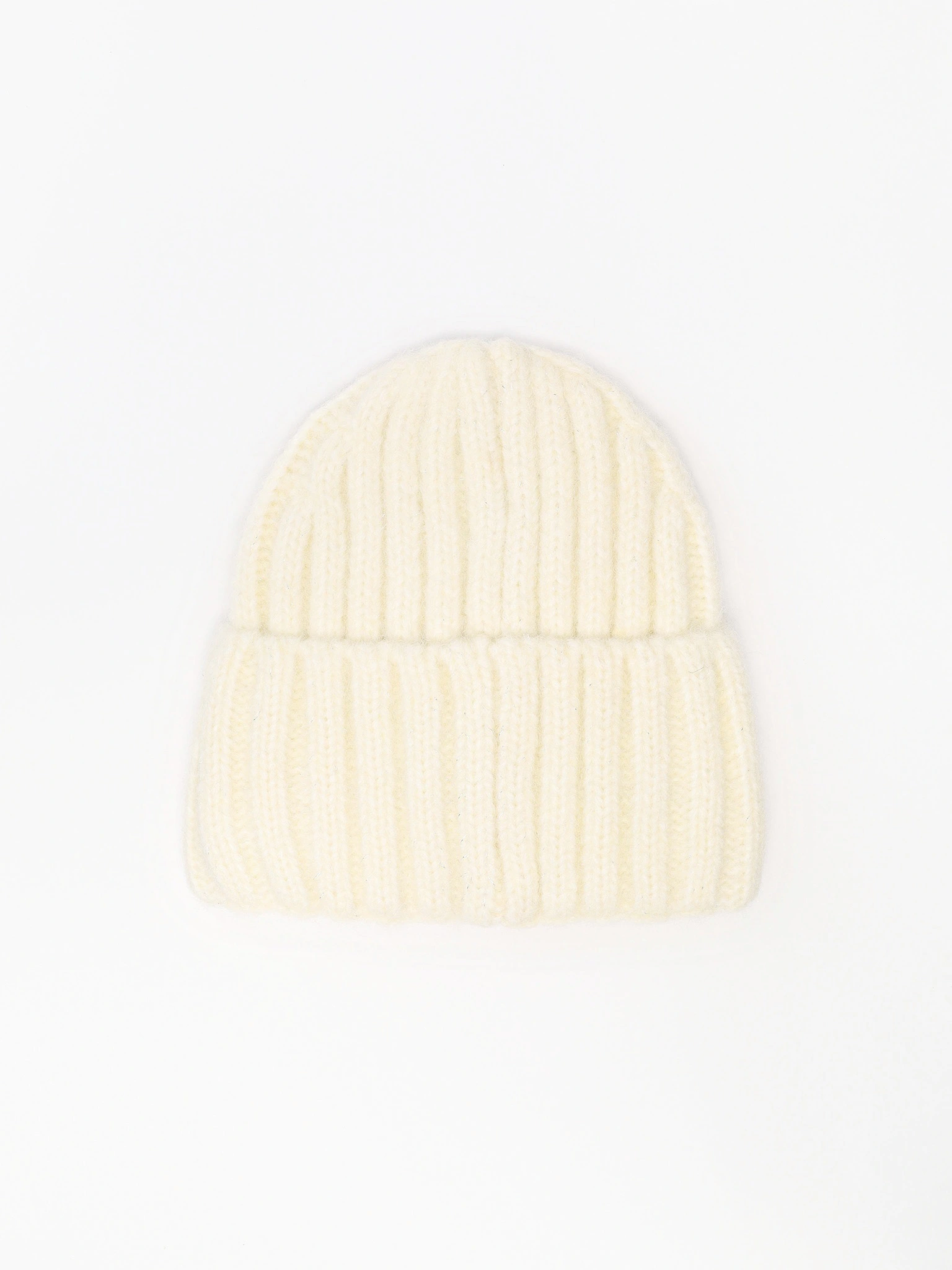 Шапка-бини из смесовой шерсти альпаки с отворотом в ассортименте